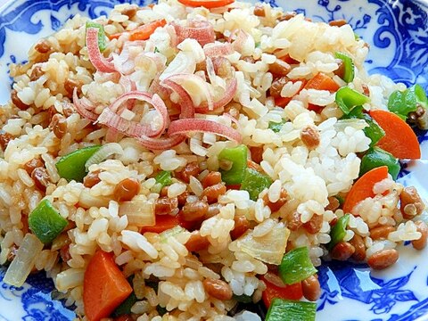 焼肉のタレで簡単❤納豆チャーハン♪(茗荷ほか)